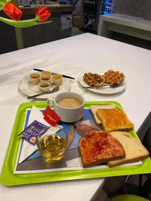 Nourriture dans l'hôtel ou à proximité