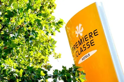 Certificat, récompense, panneau ou autre document affiché dans l'établissement Premiere Classe Caen Est - Mondeville