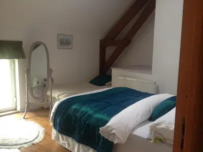 Un ou plusieurs lits dans un hébergement de l'établissement Self Catering for large groups, friends/families