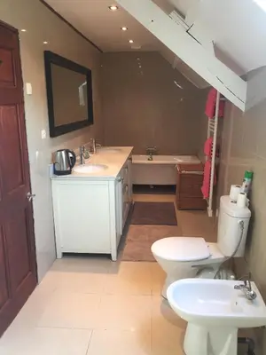 Salle de bains dans l'établissement Chez Thomas 7 Route du Monde Ancien