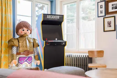Enfants séjournant dans l'établissement CHEZDAMDAM - la Villa du Thar - plage 300m piscine babyfoot arcade pingpong pétanque