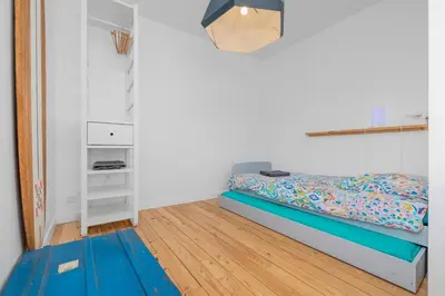Un ou plusieurs lits dans un hébergement de l'établissement CHEZDAMDAM - la Villa du Thar - plage 300m piscine babyfoot arcade pingpong pétanque