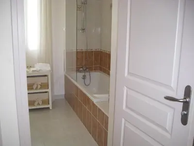 Salle de bains dans l'établissement Chambres d'Hotes la Raspeliere