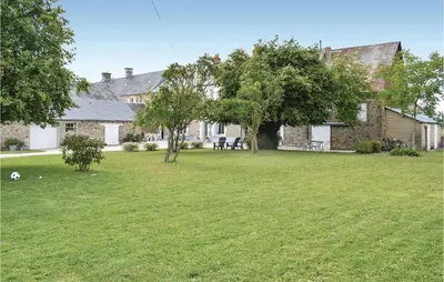 Jardin de l'établissement Pet Friendly Home In Aurseulles