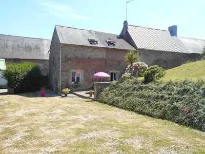 Jardin de l'établissement Gite de la Huberderie