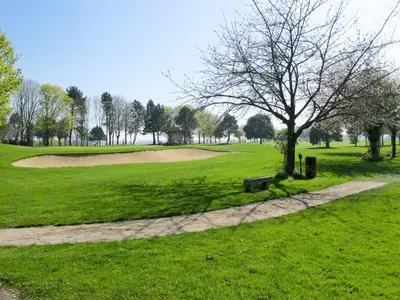 Jardin de l'établissement Holiday Home Sténaïs by Interhome
