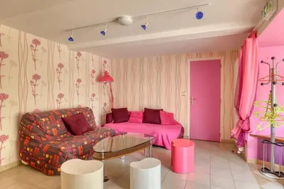 Coin salon dans l'établissement Maison spacieuse avec jardin près de Le Bouffay