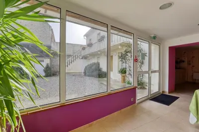 Plan de l'établissement Maison spacieuse avec jardin près de Le Bouffay