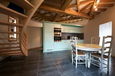 Cuisine ou kitchenette dans l'établissement Gite Le Grand Manoir