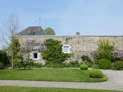 Jardin de l'établissement Gîte Sourdeval