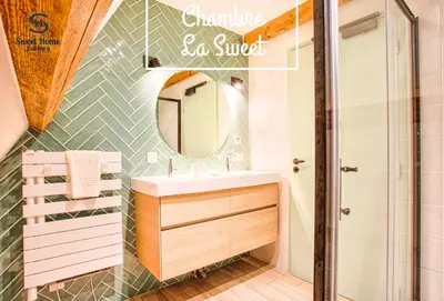 Salle de bains dans l'établissement Sweet Home Cabourg Hôtel et gîtes
