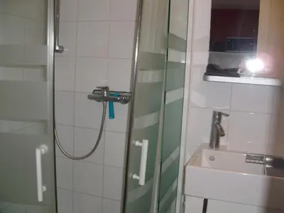 Salle de bains dans l'établissement Le Petit Dernier
