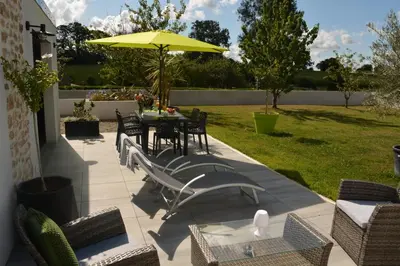 Jardin de l'établissement détente et confort - gite baie bocage