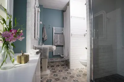 Salle de bains dans l'établissement Appartement vue port