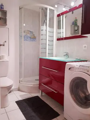 Salle de bains dans l'établissement Appartement Cabourg près de la plage