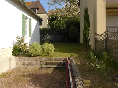 Jardin de l'établissement Holiday Home Sunny Lodge by Interhome