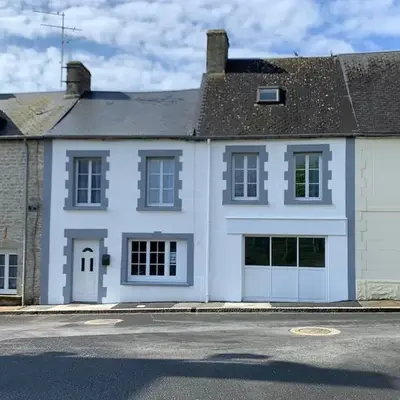 FORREST GUEST HOUSE ; LA MAISON DE FORREST