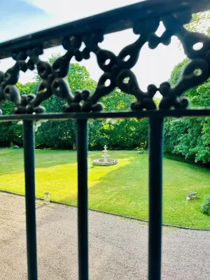 Jardin de l'établissement Château du Mesnil Soleil , domaine de charme et chambres d'hôtes