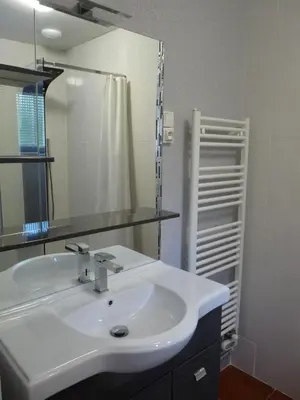 Salle de bains dans l'établissement gite Le verger de la Faverie