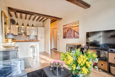 Cuisine ou kitchenette dans l'établissement La Casa Bella — Parking privé & vue sur l'abbaye