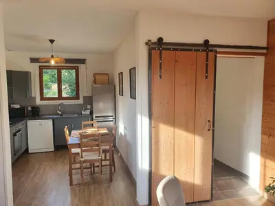 Cuisine ou kitchenette dans l'établissement Gite du Champ de l'épine