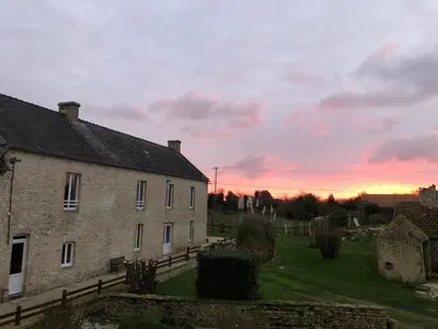 Lever ou coucher de soleil vu de l'appartement ou à proximité