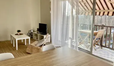Télévision ou salle de divertissement dans l'établissement Hyper Centre - 2 PIÈCES tout confort - Terrasse - ascenseur -