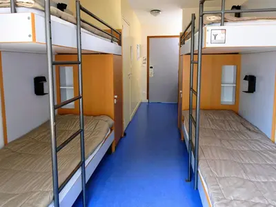 Un ou plusieurs lits dans un hébergement de l'établissement Auberge de Jeunesse HI Cherbourg