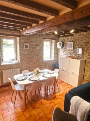 Cuisine ou kitchenette dans l'établissement Domaine de Houtteville - Gîtes - Omaha Beach Normandy