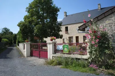 Jardin de l'établissement Gites Les Rainettes