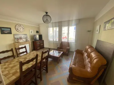 Coin salon dans l'établissement gîte iaorana - maison en centre ville
