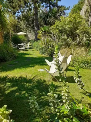 Jardin de l'établissement Le gîte du moulin de La Malposte