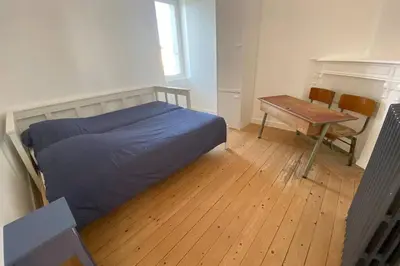Un ou plusieurs lits dans un hébergement de l'établissement Appartement lumineux Cancale, 80m2, 3 chambres.