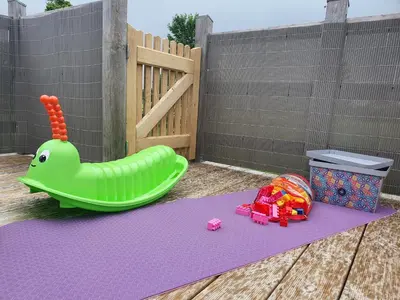 Aire de jeux pour enfants de l'établissement Le Fiege gîte cosy et confort