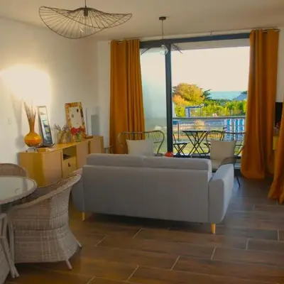 pontons view residence