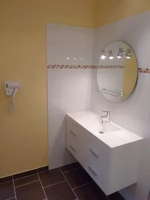 Salle de bains dans l'établissement Domaine De La Hurel