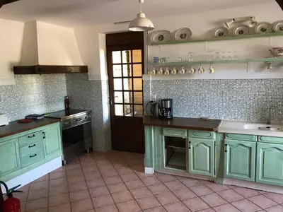 Cuisine ou kitchenette dans l'établissement la ferme, Coeur De Combray