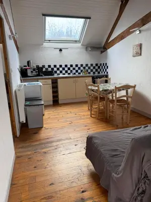 Cuisine ou kitchenette dans l'établissement Canon, Coeur De Combray