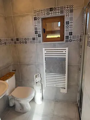 Salle de bains dans l'établissement Coeur de Combray (Ifs appartment)