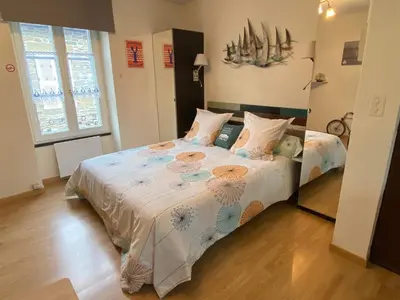 Un ou plusieurs lits dans un hébergement de l'établissement STUDIO CANCALE - PORT DE LA HOULE - classé 2 étoiles