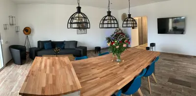 Télévision ou salle de divertissement dans l'établissement Belle Villa 6 pers 2h espace bien-être privatisé inclus 80 m2 de détente garantie