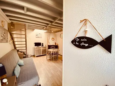 Coin salon dans l'établissement La Cabourgeaise