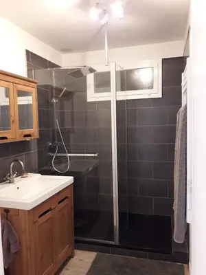Salle de bains dans l'établissement Agon-Coutainville, Villa spacieuse à 250m de la mer