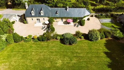 Jardin de l'établissement Le domaine des Roseraies,