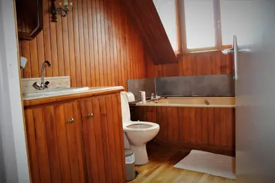Salle de bains dans l'établissement B&B La Gautraie