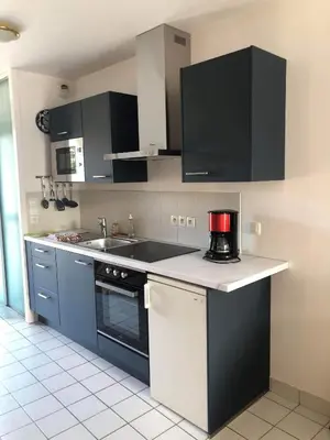 Plan de l'établissement Anselme, F2 duplex avec cour commune et proche de la mer ,2