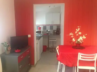 Cuisine ou kitchenette dans l'établissement F1 :Plages du débarquement Normandie