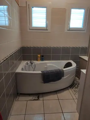 Salle de bains dans l'établissement REPERE D'ALL