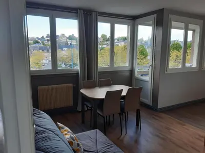 Coin salon dans l'établissement F2 Vire centre