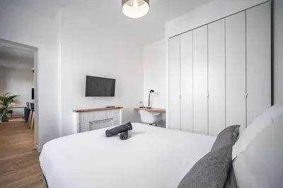 Télévision ou salle de divertissement dans l'établissement APPT VUE SUR LE PORT DE CAEN/ CENTRE VILLE PREMIUM
